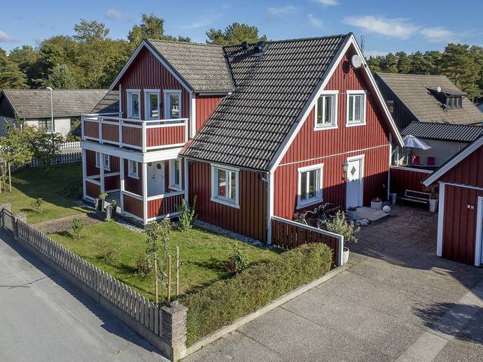 5 rok · 184 m² · Hagbyvägen 8