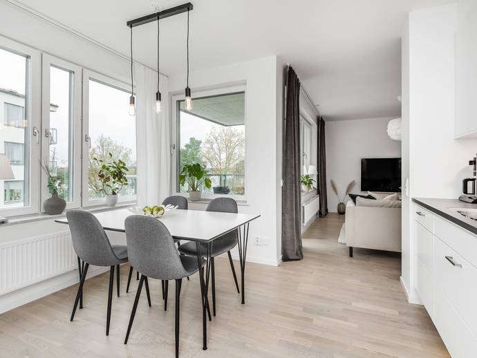 2 rok · 58 m² · Regementsgatan 44