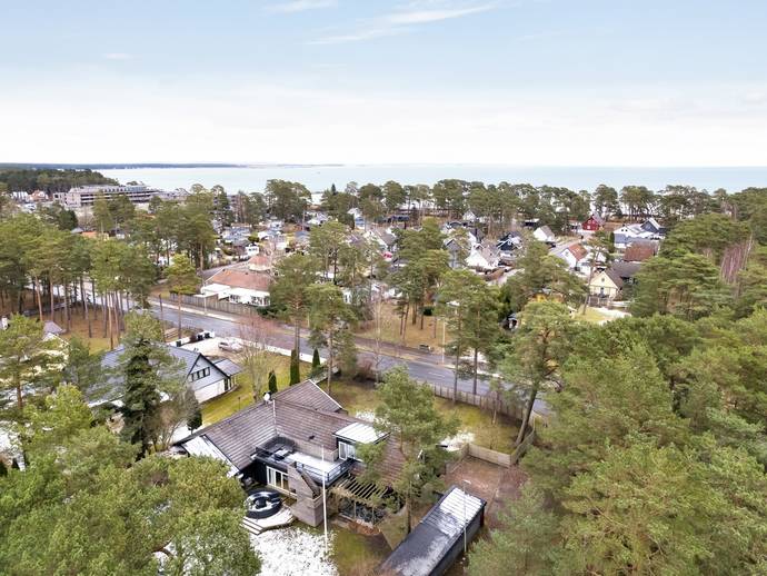 7 rok · 237 m² · Berguvsvägen 6
