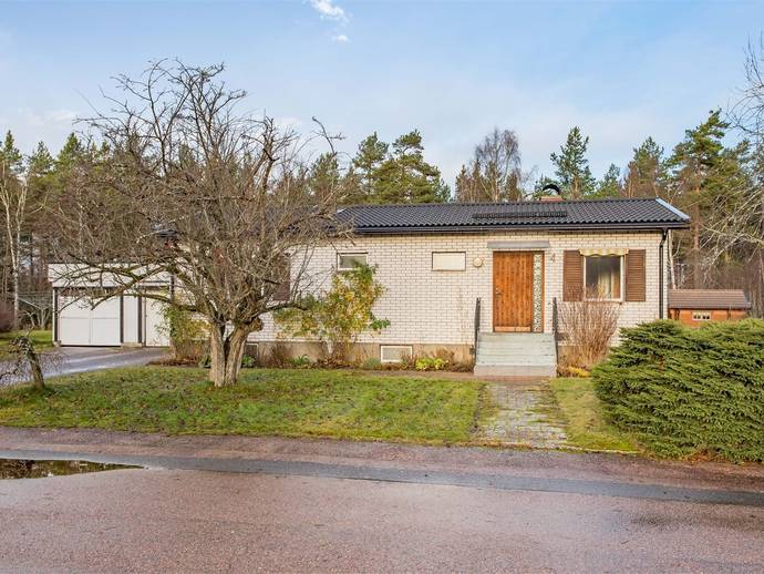5 rok · 126 m² · Blåbärsvägen 4
