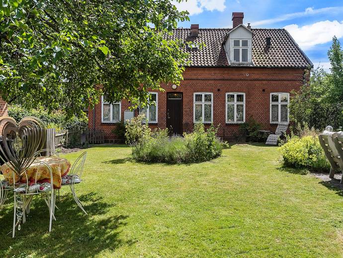 7 rok · 200 m² · Västergatan 12