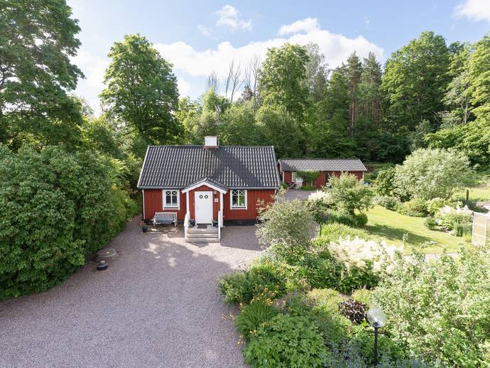 4 rok · 104 m² · Älby 130