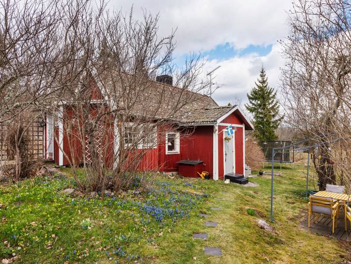 2 rok · 33 m² · Hallgårdsvägen 18