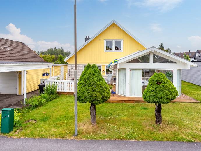 4 rok · 167 m² · Skogsvägen 12