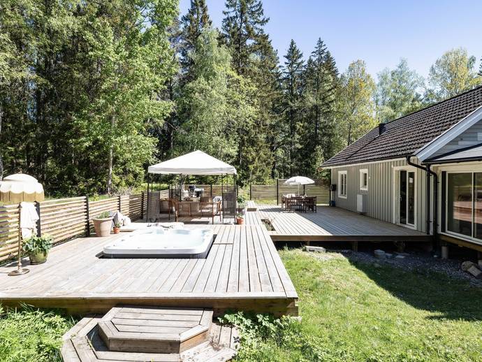 4 rok · 95 m² · Terrängvägen 3