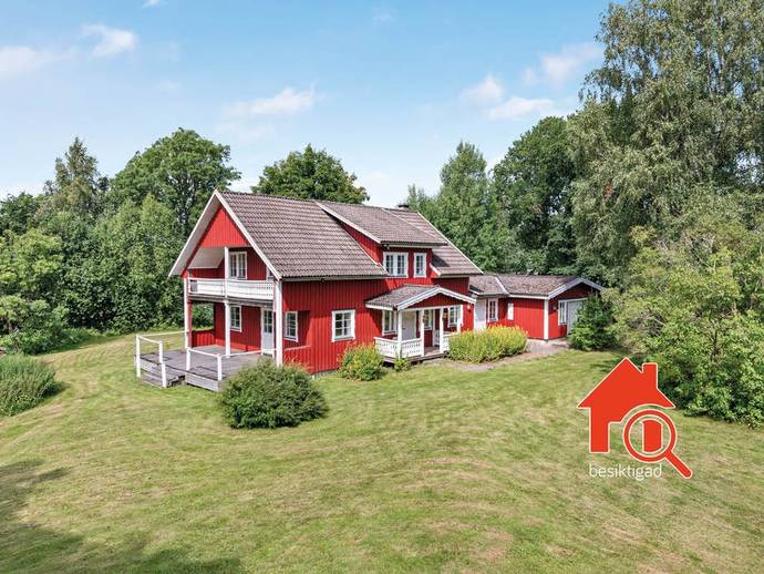 6 rok · 159 m² · Närsidan 3