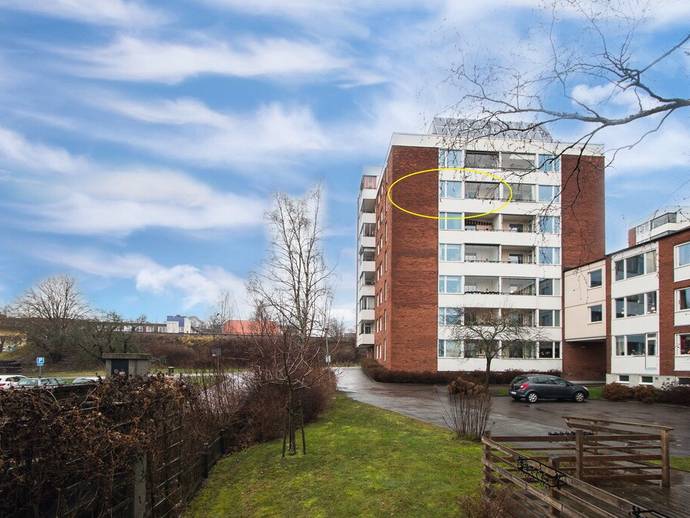 3 rok · 75 m² · Bangatan 2
