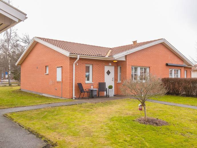 2 rok · 73 m² · Furuhällsvägen 87