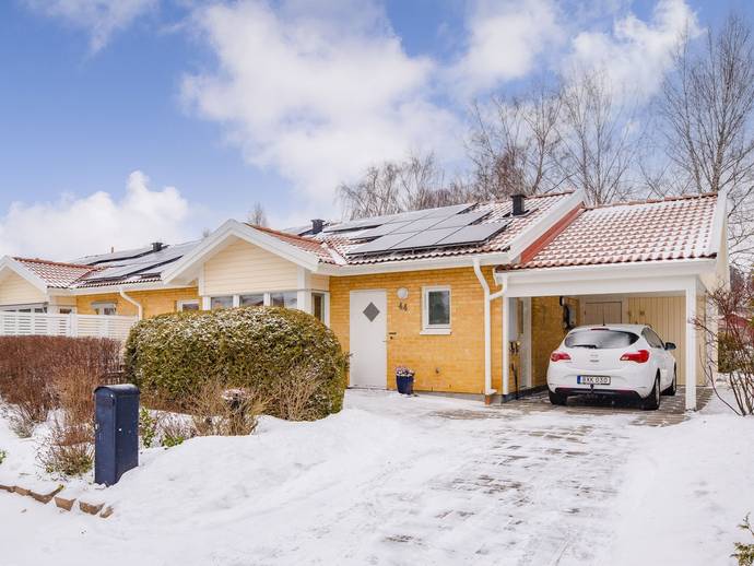 3 rok · 87,5 m² · Furuhällsvägen 44