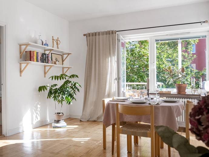 2 rok · 44 m² · Midsommarvägen 17