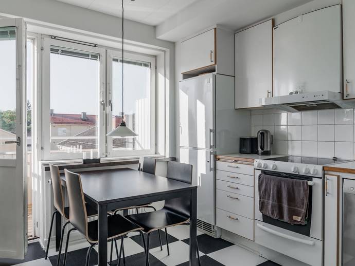 1 rok · 36 m² · Kansligatan 7B