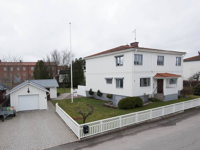 7 rok · 220 m² · Mellangatan 5