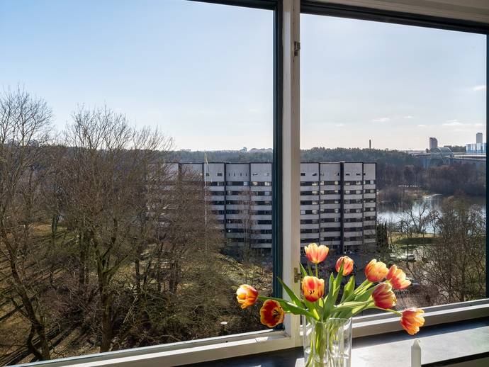 2 rok · 42,5 m² · Tantogatan 43, 7 tr