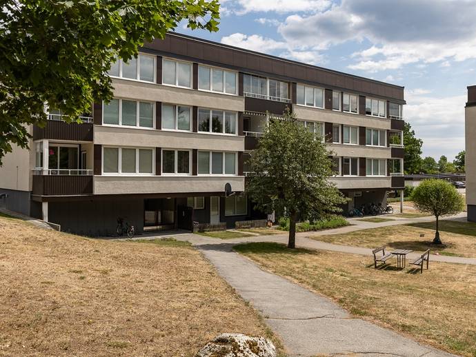 2 rok · 66 m² · Solgatan 1