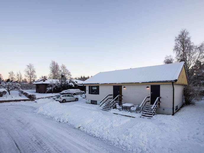 4 rok · 137 m² · Distansvägen 10