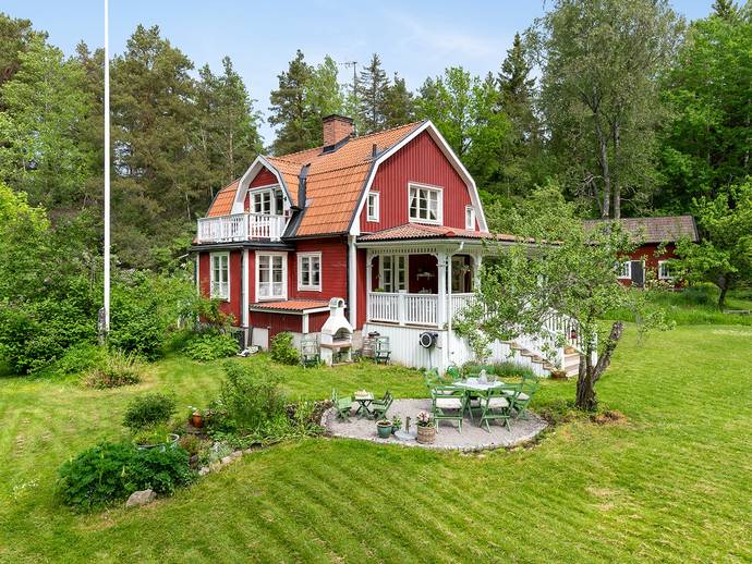 5 rok · 122 m² · Fredriksrovägen 18