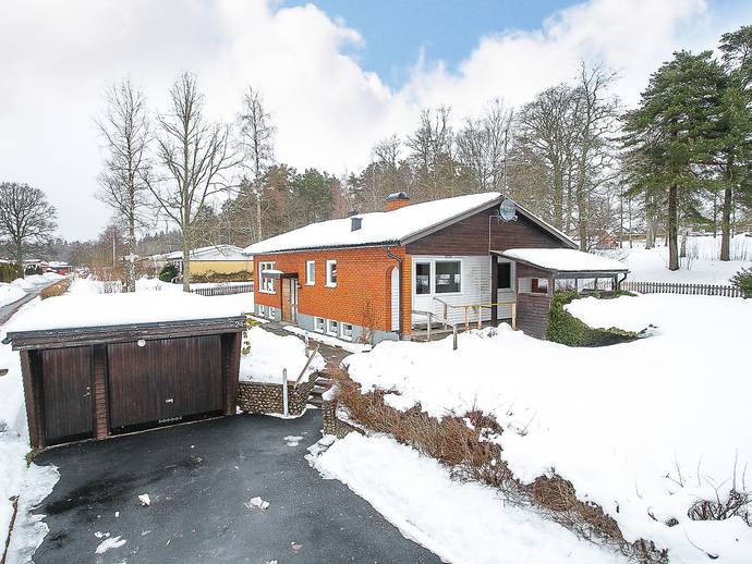 5 rok · 87 m² · Algatan 24