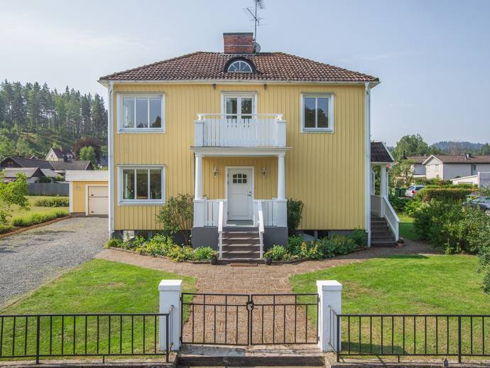 6 rok · 154 m² · Thunbergsgatan 3