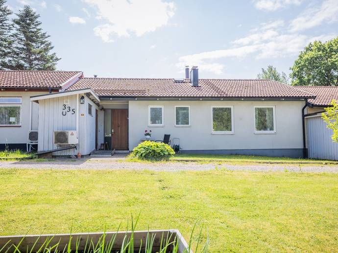 3 rok · 104 m² · Bona 335