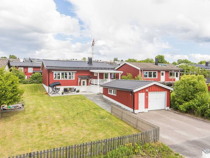 6 rok · 105 m² · Cevelidsgatan 11