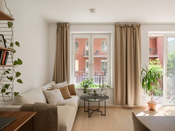 2 rok · 44 m² · Melodislingan 18