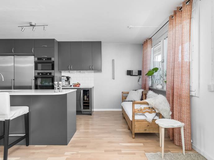 3 rok · 79 m² · Tuvgatan 44