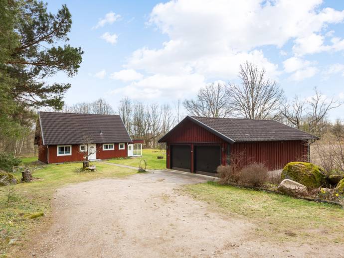 4 rok · 128 m² · Markeby Änglund 1