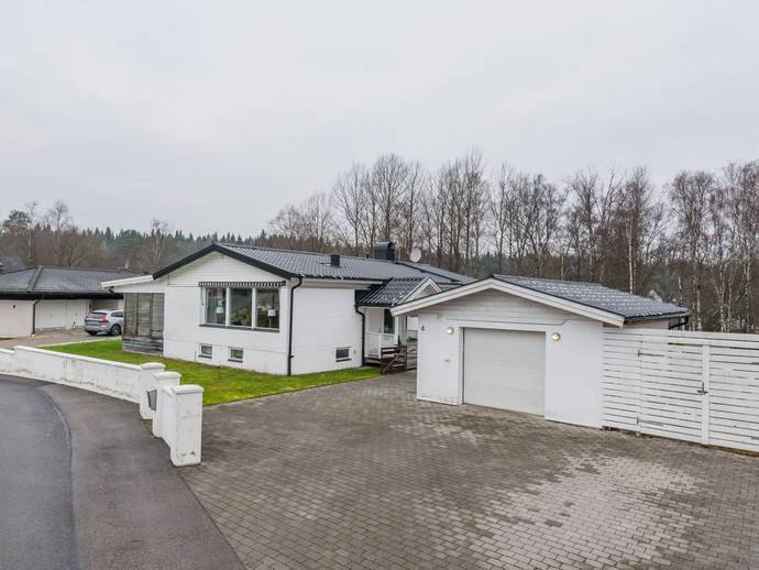 6 rok · 122 m² · Kullavägen 4