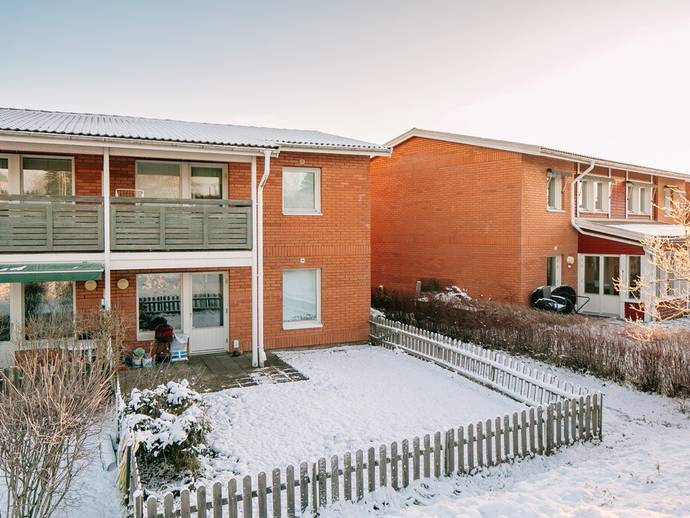 4 rok · 101 m² · Stenelidsvägen 99