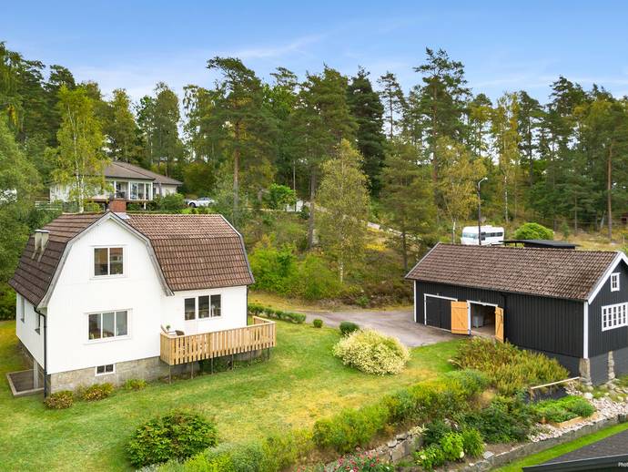4 rok · 100 m² · Åsens väg 7