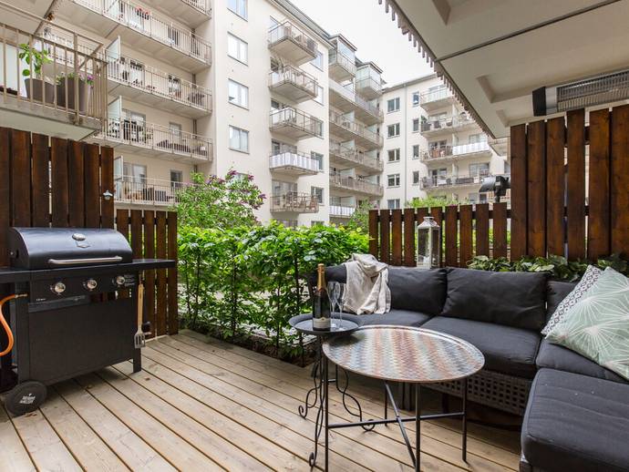 2 rok · 52 m² · Warfvinges väg 3