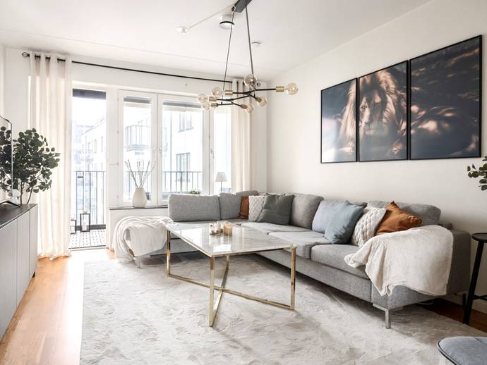 2 rok · 65 m² · Vallhamra torg 12B