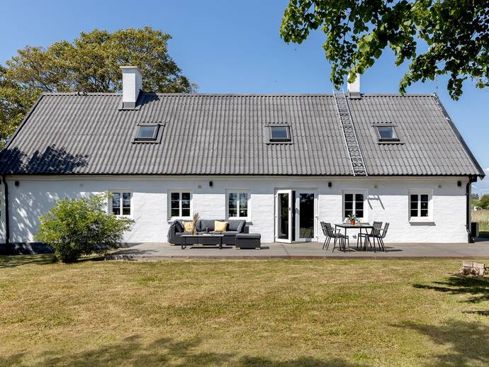 170 m² · Vallkärra 242
