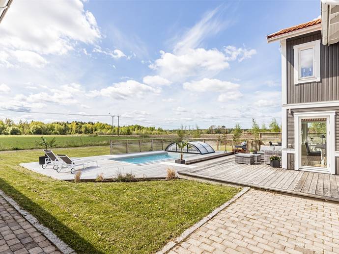 6 rok · 167 m² · Oppalavägen 17