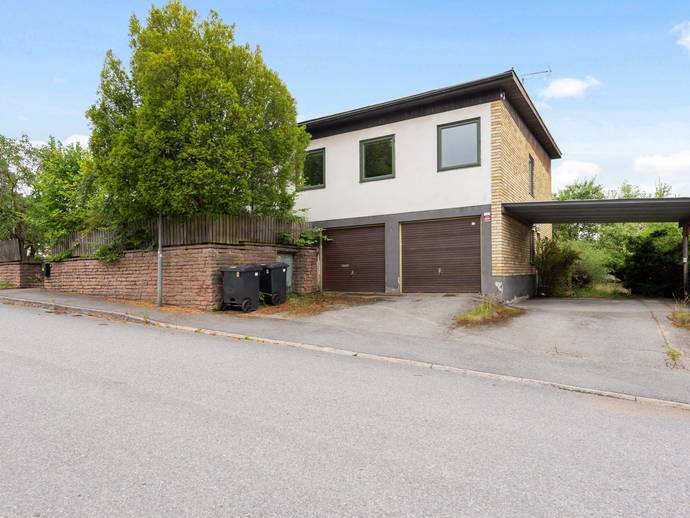 8 rok · 169 m² · Enedalsvägen 4