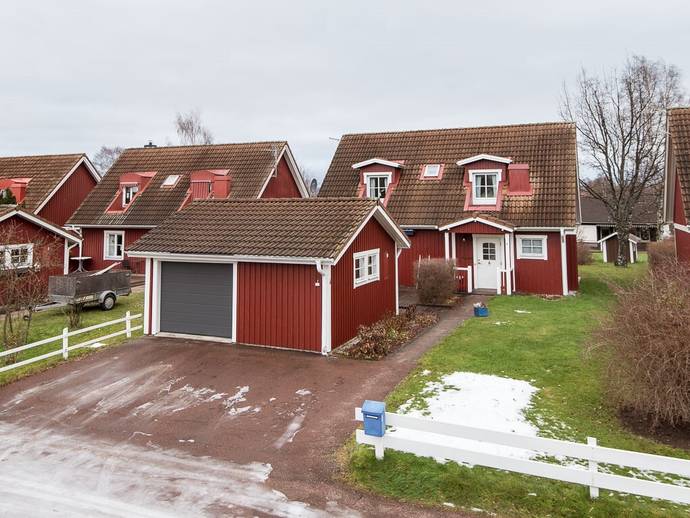 5 rok · 122 m² · Falkvägen 4