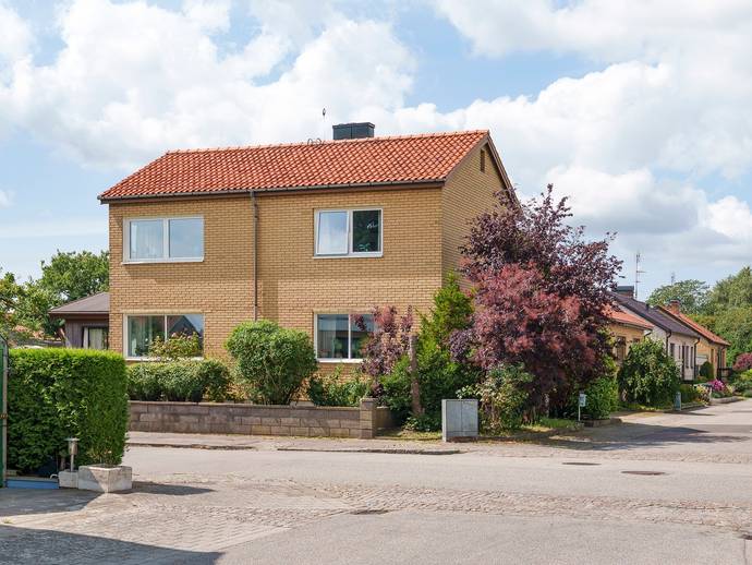 5 rok · 160 m² · Hovslagaregatan 8