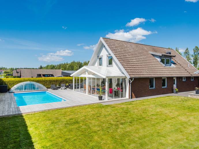 6 rok · 190 m² · Vändgatan 6