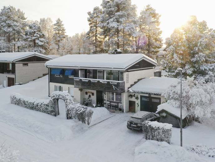 7 rok · 122 m² · Domarvägen 4