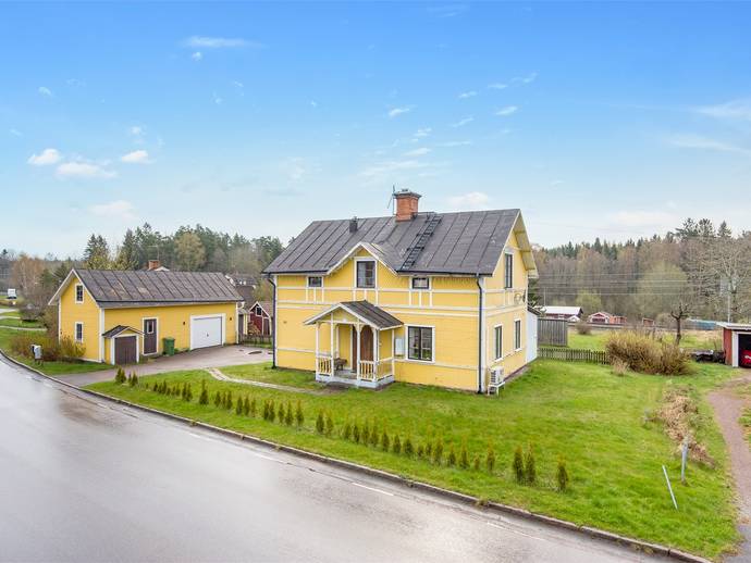 5 rok · 140 m² · Åsbovägen 10