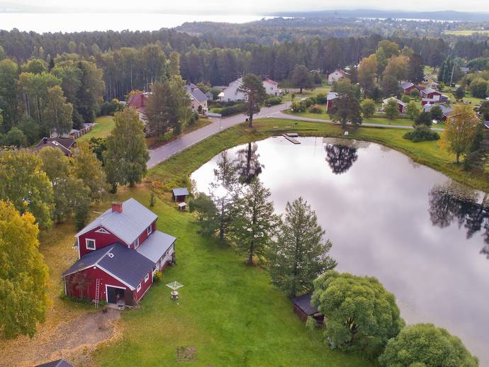 6 rok · 184 m² · Skråmträskvägen 15