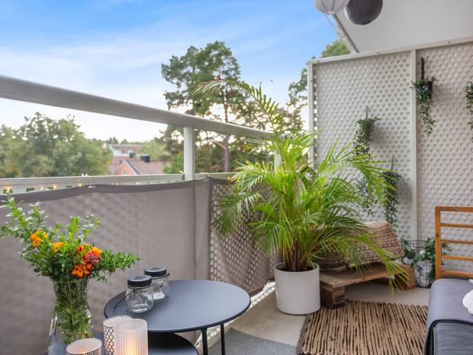 1 rok · 28,5 m² · Tussmötevägen 120E, vån 4