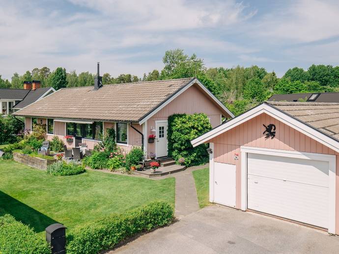 4 rok · 122 m² · Krontorpsvägen 33