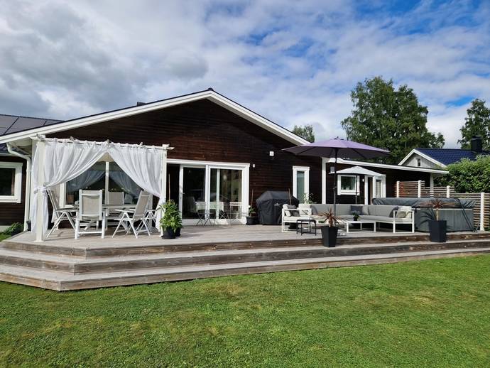 6 rok · 179 m² · Norrvägen 29