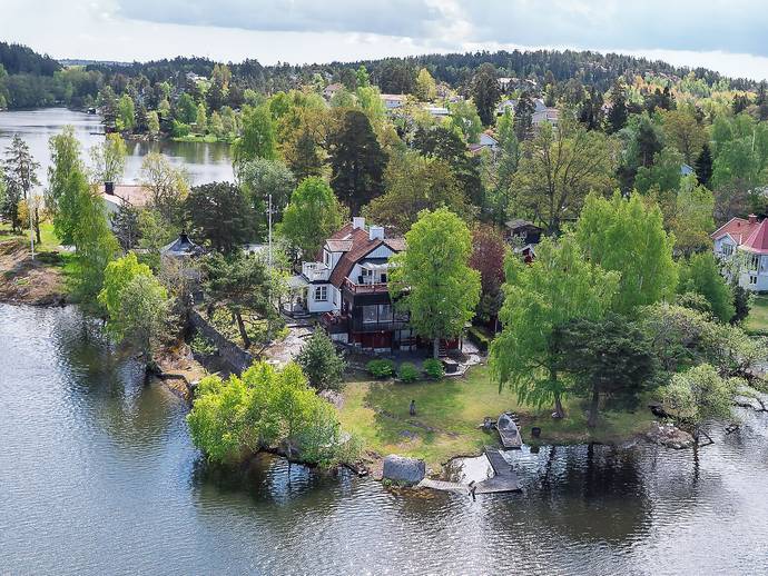 157 m² · Blomvägen 5
