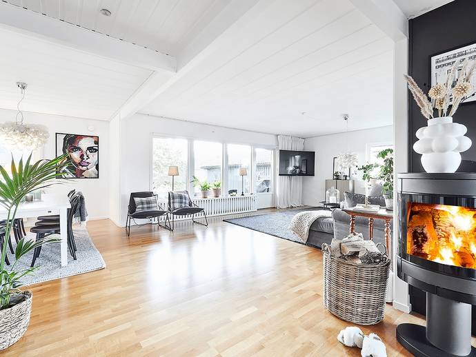 7 rok · 126 m² · Mogatan 24