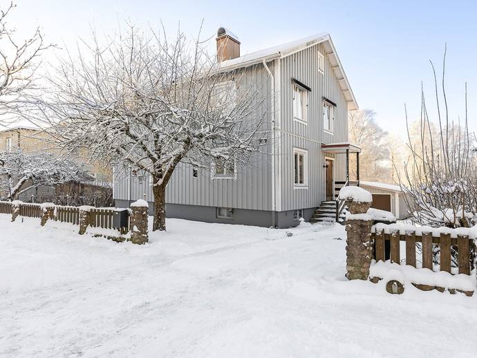 5 rok · 153 m² · Gästgivaregatan 27