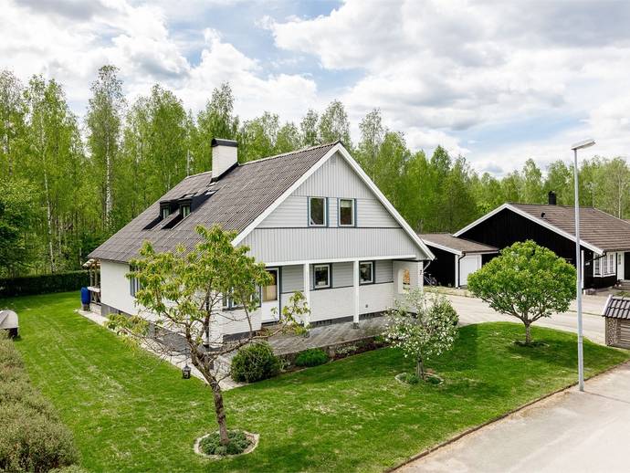 5 rok · 145 m² · Herrgårdsvägen 7