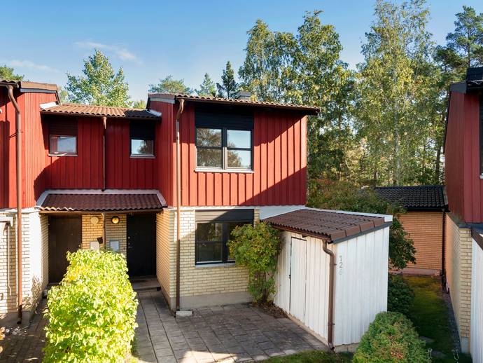 3 rok · 97 m² · Kragstalundsvägen 126