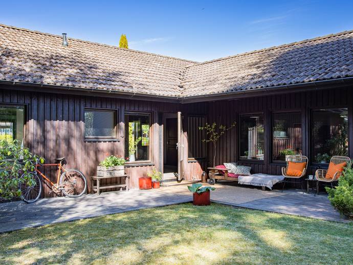 6 rok · 145 m² · Lövhagsvägen 7
